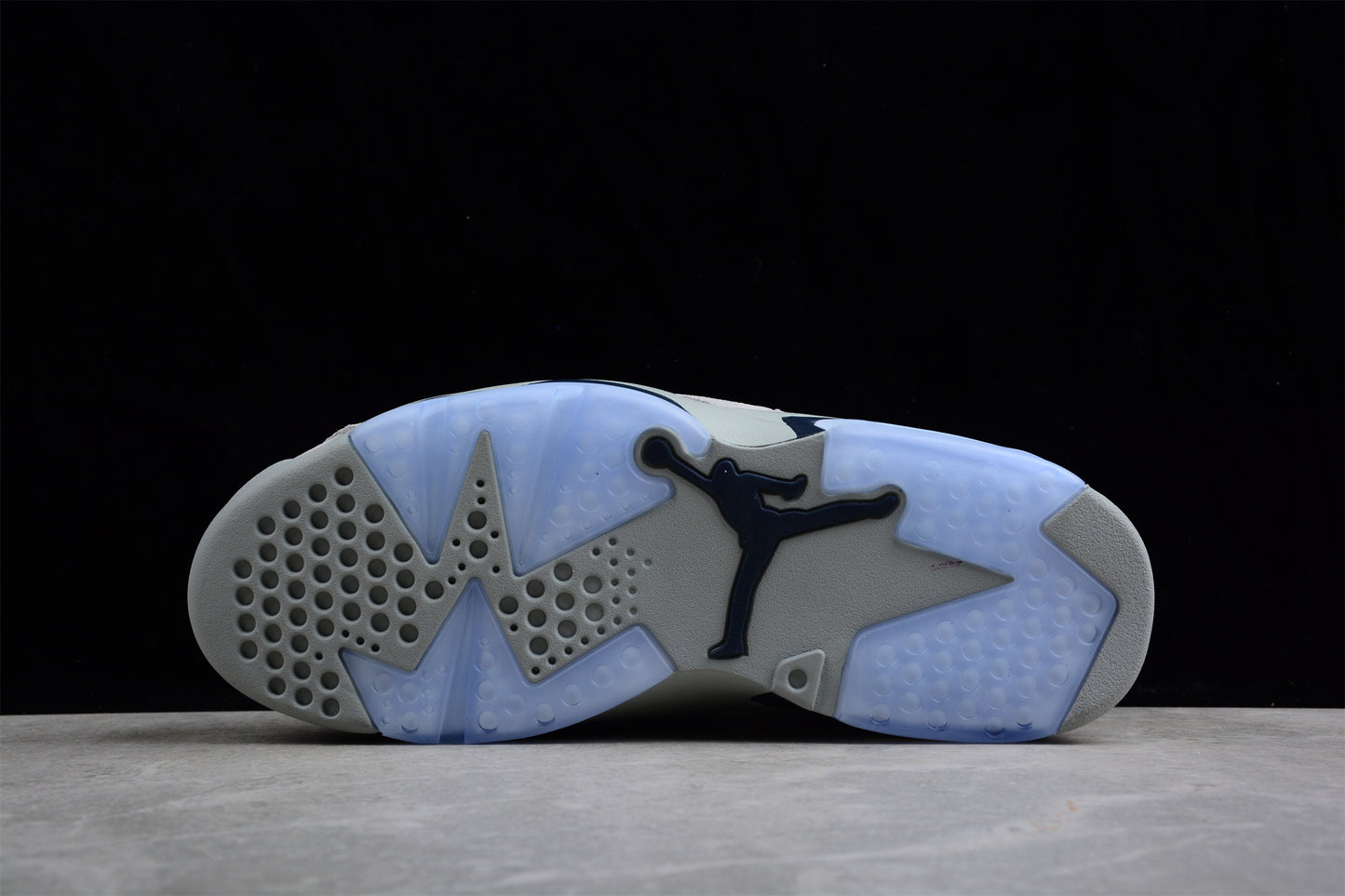 Air Jordan 6 Retro ‘Georgetown’ close up bottom