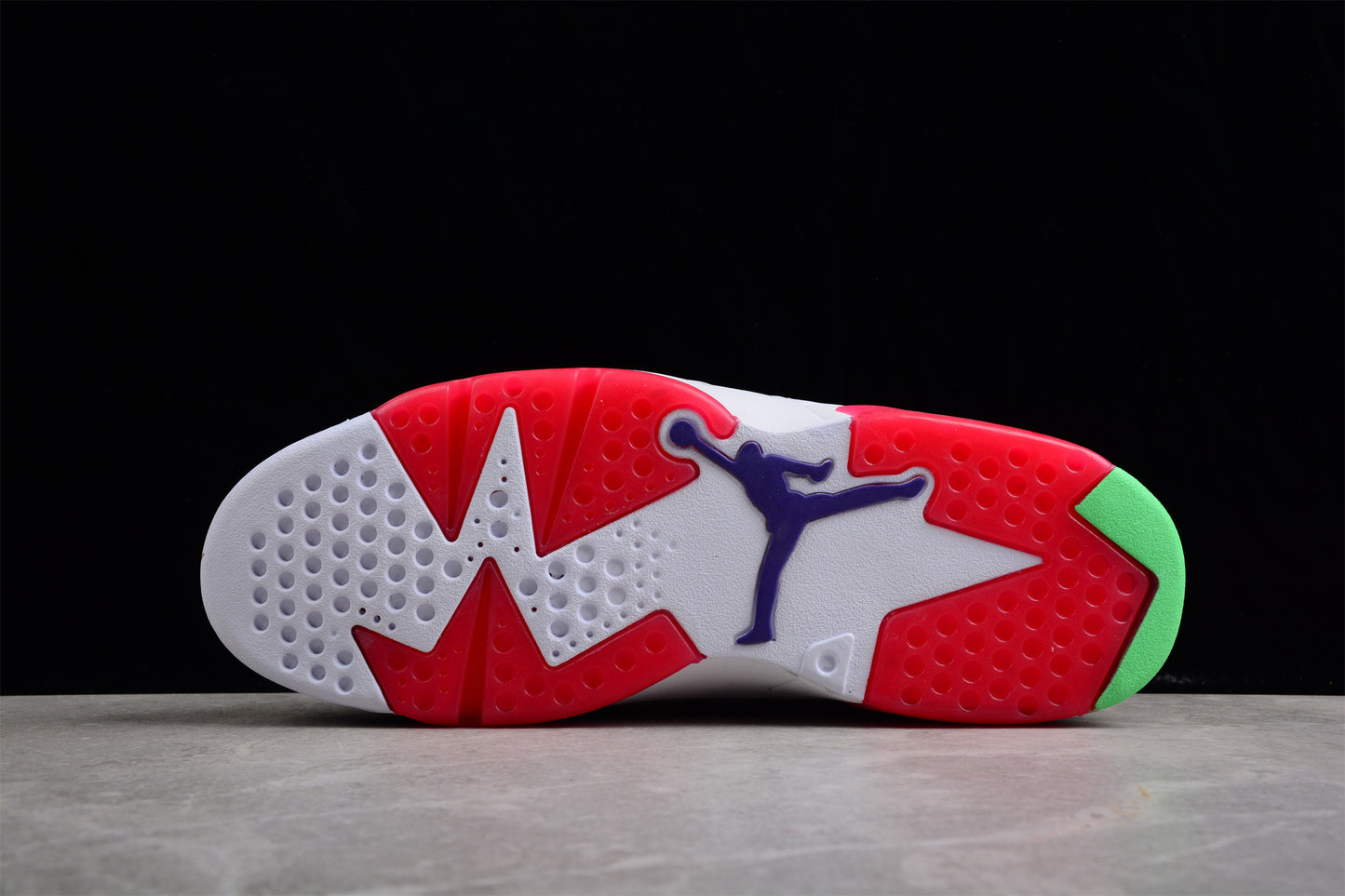 Air Jordan 6 Retro ‘Hare’ close up bottom