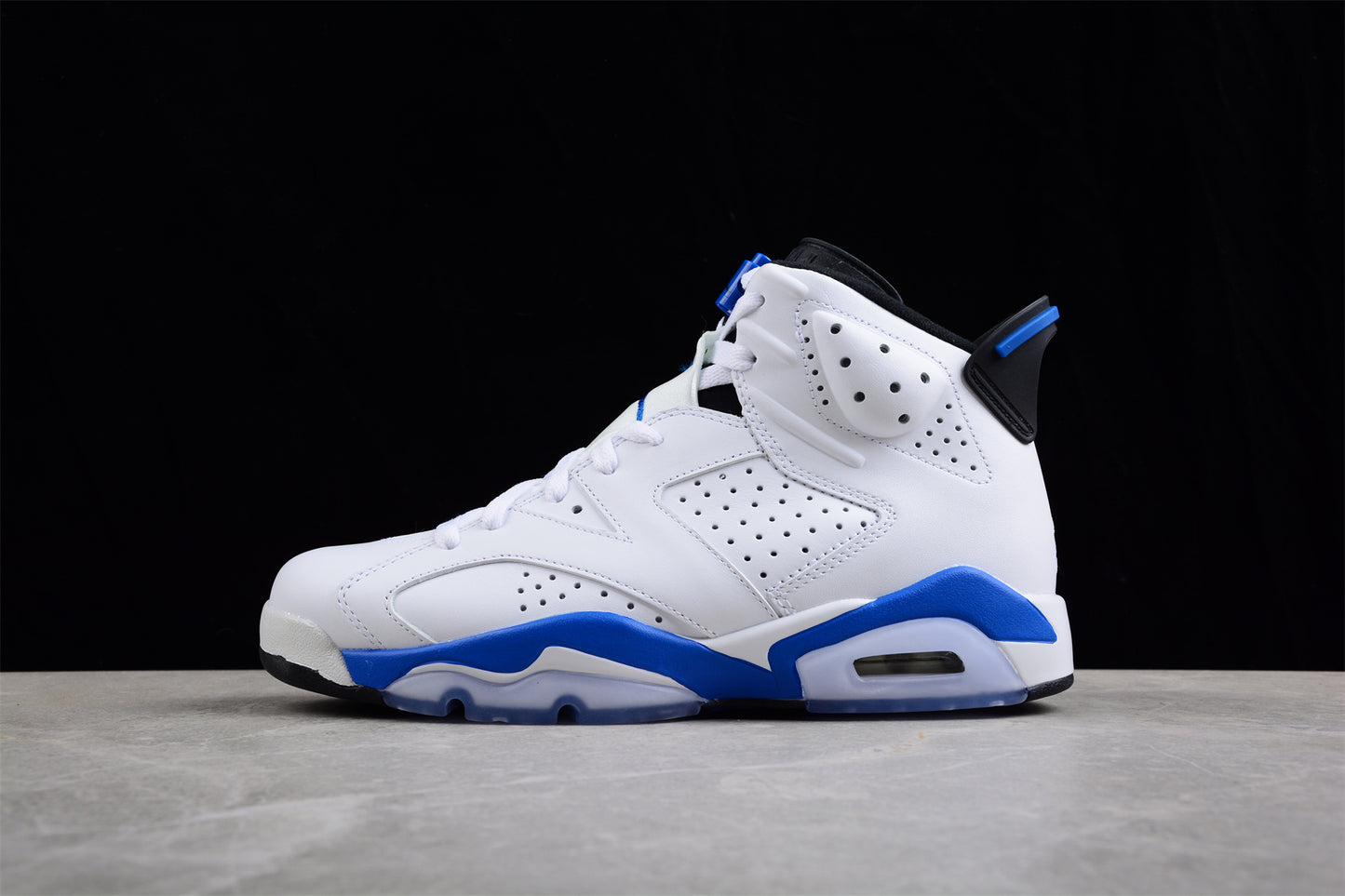 Air Jordan 6 Retro ‘Sport Blue’ close up
