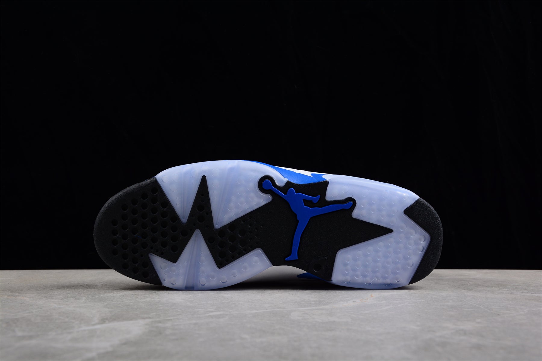 Air Jordan 6 Retro ‘Sport Blue’ close up bottom