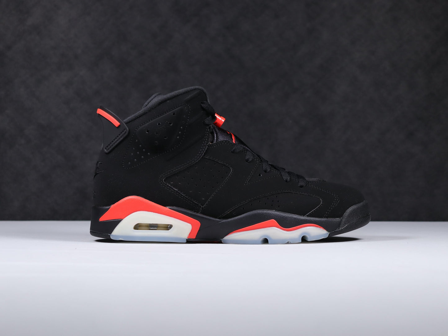Air Jordan 6 Retro ‘infrared Black’ close up right