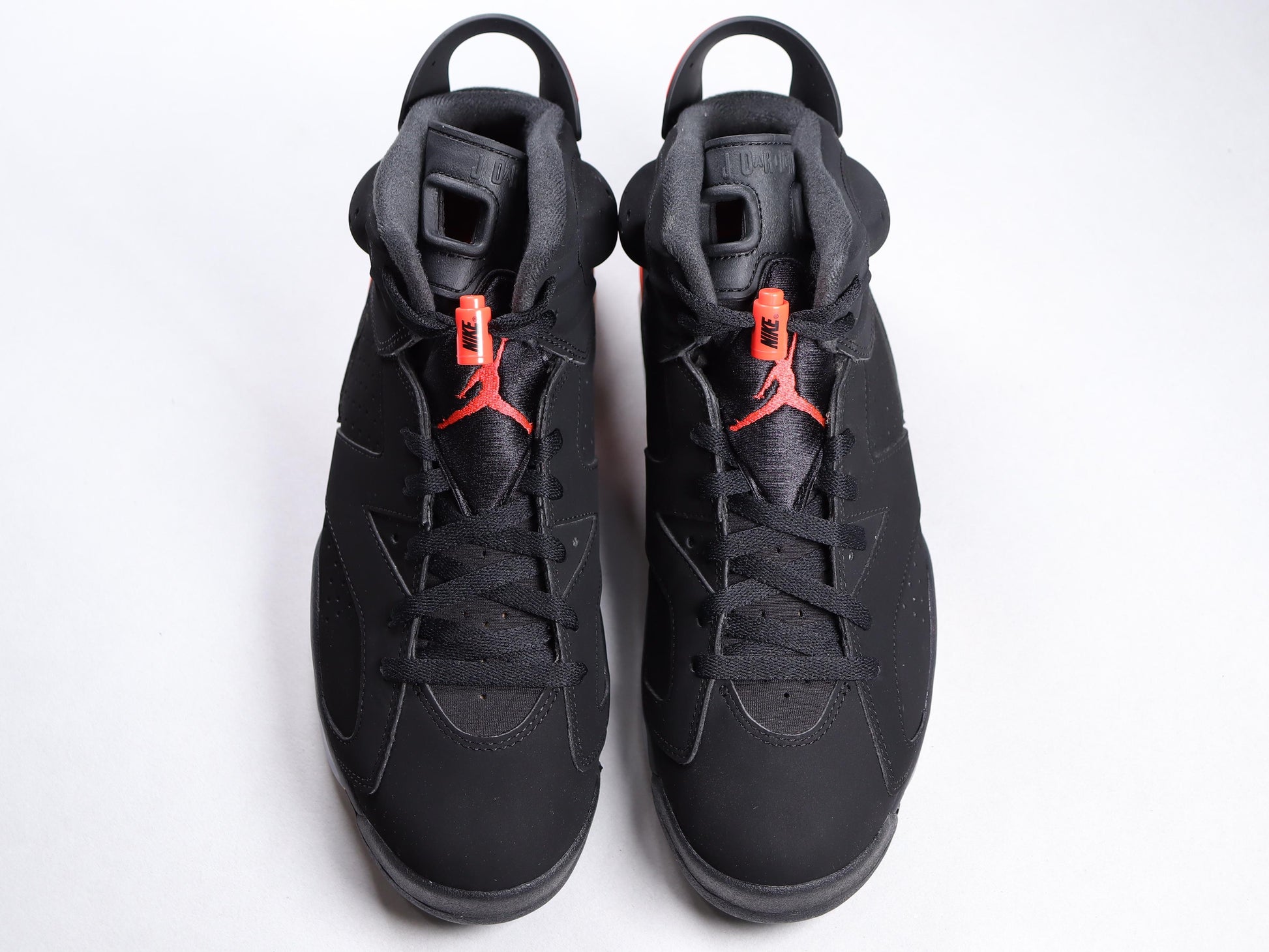 Air Jordan 6 Retro ‘infrared Black’ close up both
