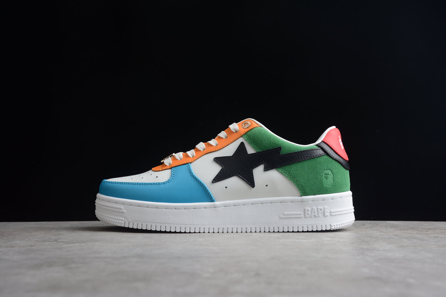 Bapesta ‘Tokyo Olympics 2021’ close up