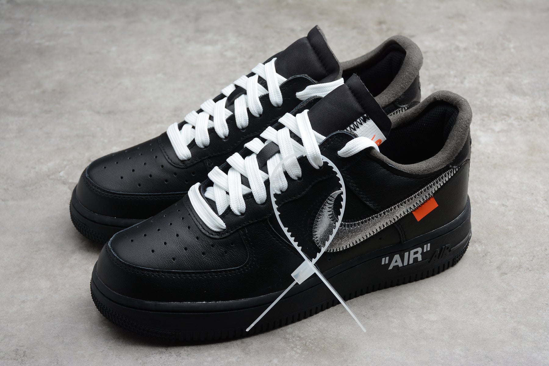 Nike Air Force 1 Low '07 VIRGIL x MOMA close up both