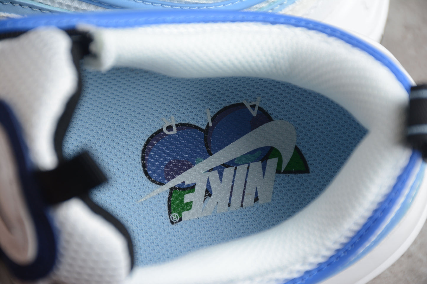 Nike Air Max 97 ‘Blueberry’ close up sole