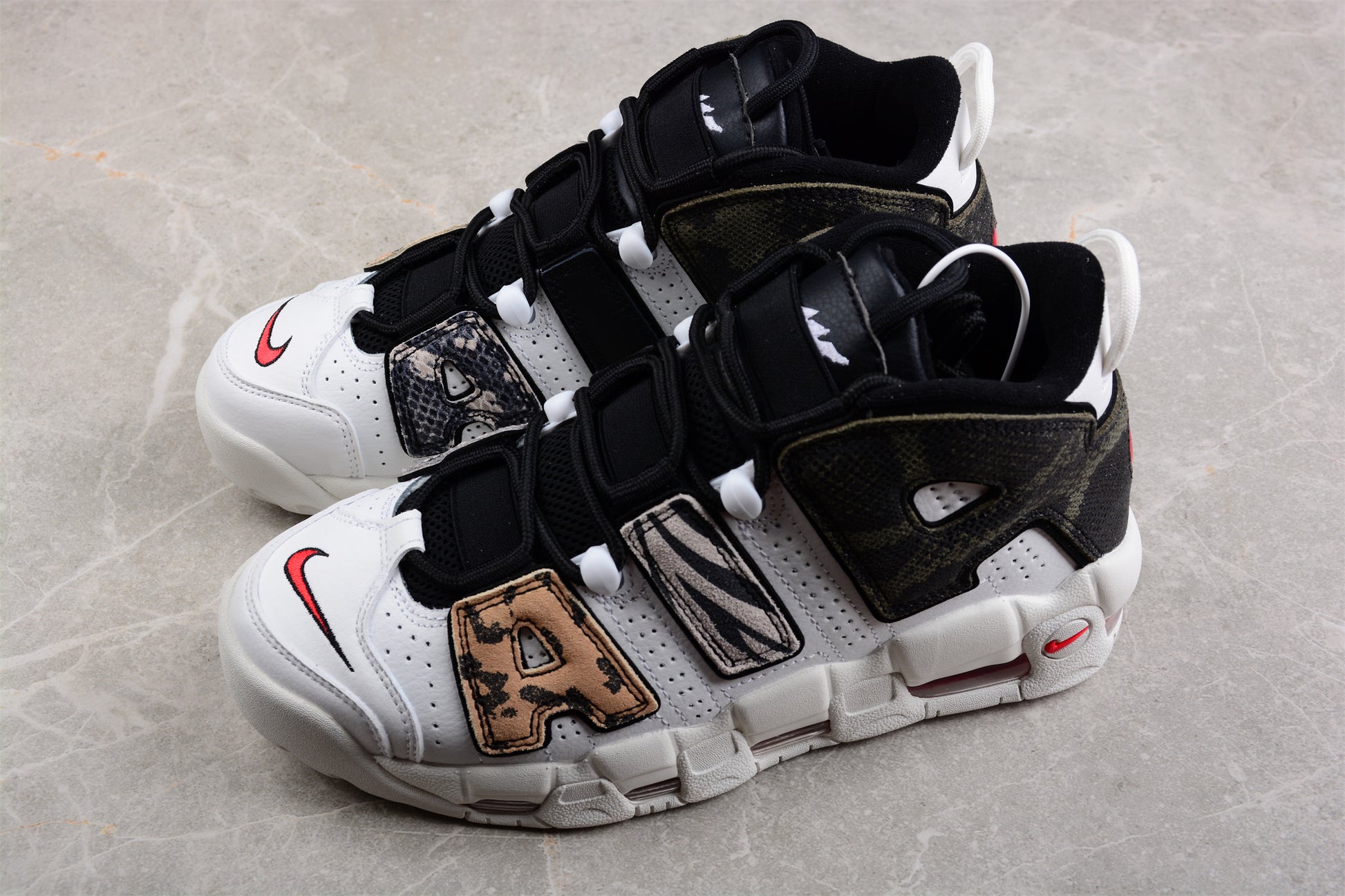 Nike Air More Uptempo ’Tunnel Walk’ close up both