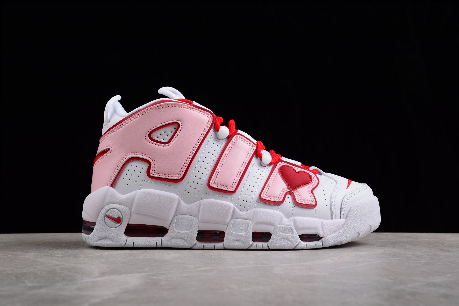 Nike Air More Uptempo ‘96 Heart’ close up right