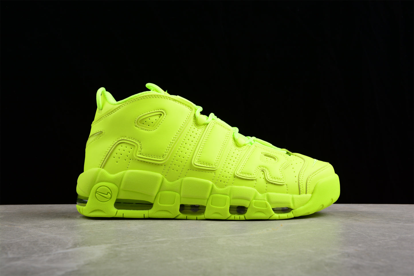 Nike Air More Uptempo ’96 Volt’ close up right